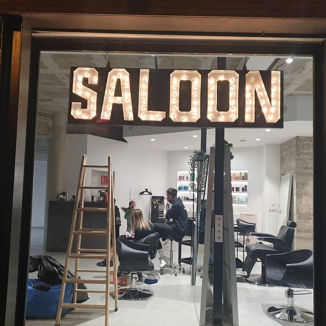 entrada salon de peluqueria